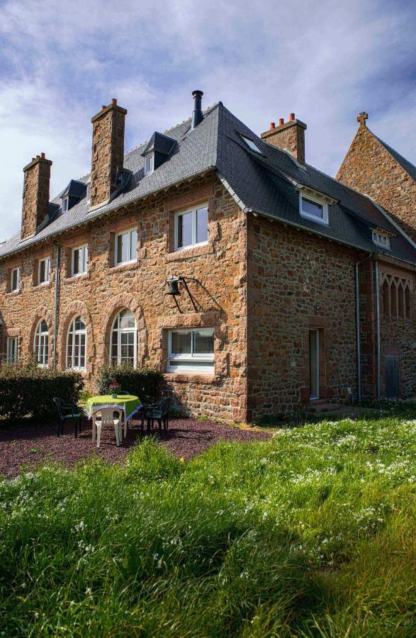 Le Presbytère du Talbert Bed and Breakfast Pleubian Esterno foto